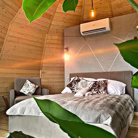 Forest Glamp & Jacuzzi Tente de luxe *