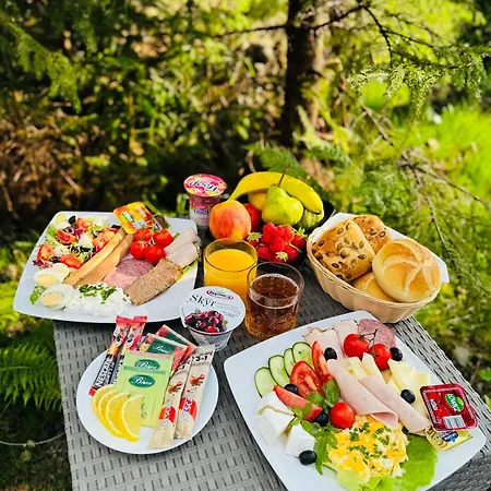 Forest Glamp & Jacuzzi Luxussátor *