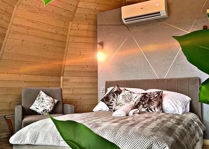 Forest Glamp & Jacuzzi Luxusní stan *