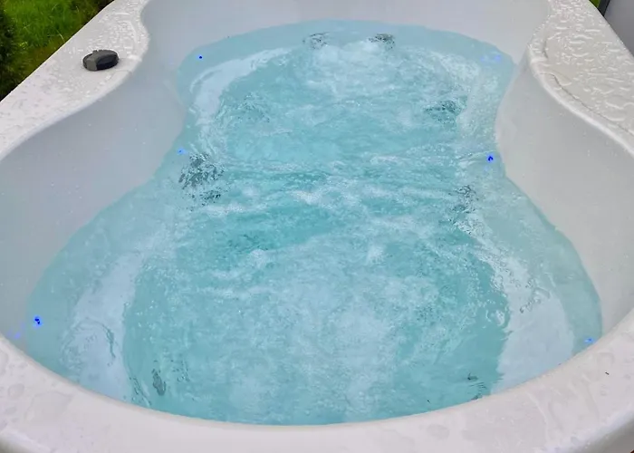 Luxusní stan Forest Glamp & Jacuzzi *